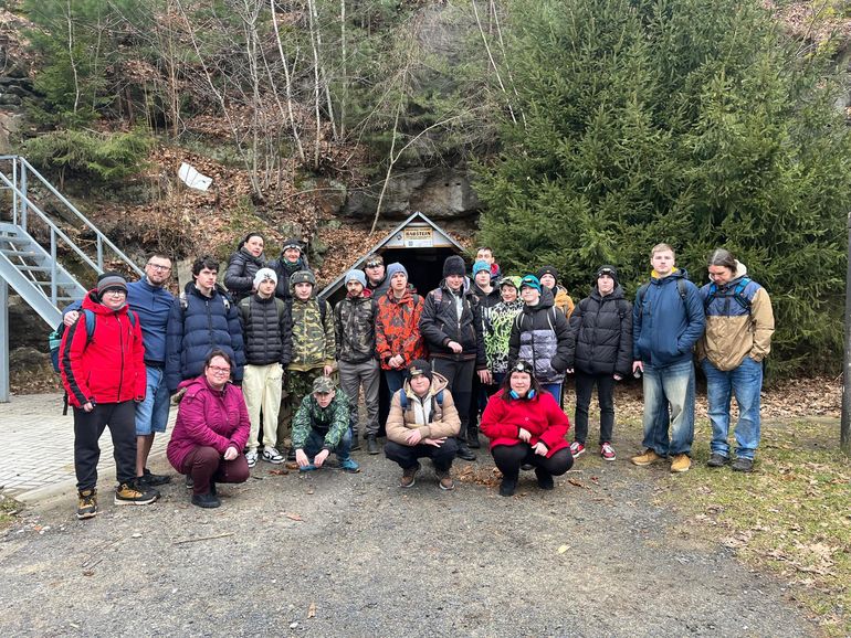 Exkurze žáků do podzemní továrny Rabštejn Janská