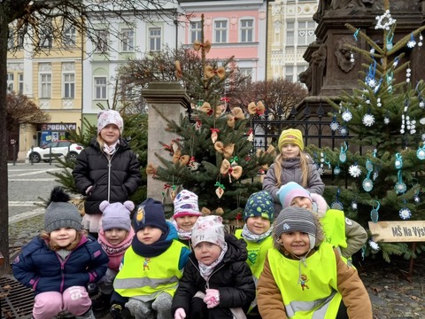 Zdobení vánočního stromku na náměstí T.G.M 26.11.2021