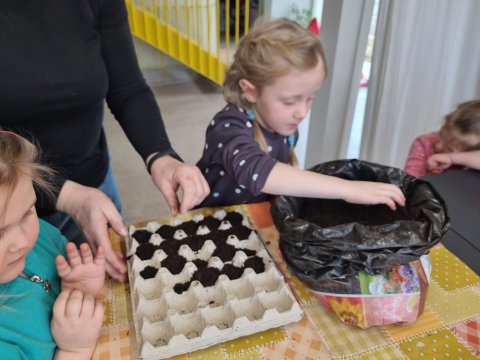 Projektový den - Ekocentrum Brniště, Jak skřítci sázeli semínko 15.3.2022