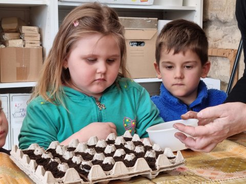 Projektový den - Ekocentrum Brniště, Jak skřítci sázeli semínko 15.3.2022