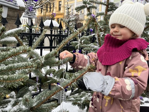 Zdobení vánočního stromku na náměstí T.G.M 01.12.2023