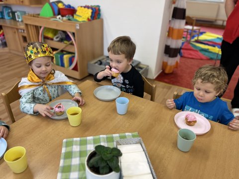 Slavíme narozeniny 05.03.2024