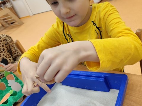 ŽLUTÝ DEN