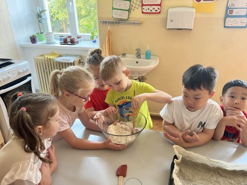 Pečeme na besídku 12.06.2025