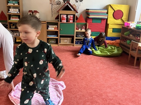 Pyžamkový den 12.12.2025