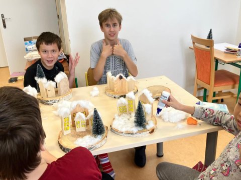 Výroba vánoční výzdoby 6.C